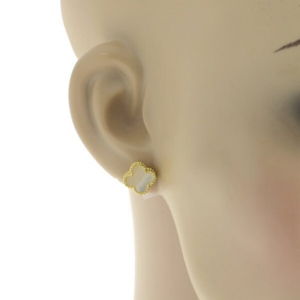 Mother of Pearl clover 925 silver 18k GP push back Clover stud earrings - Picture 3 of 3